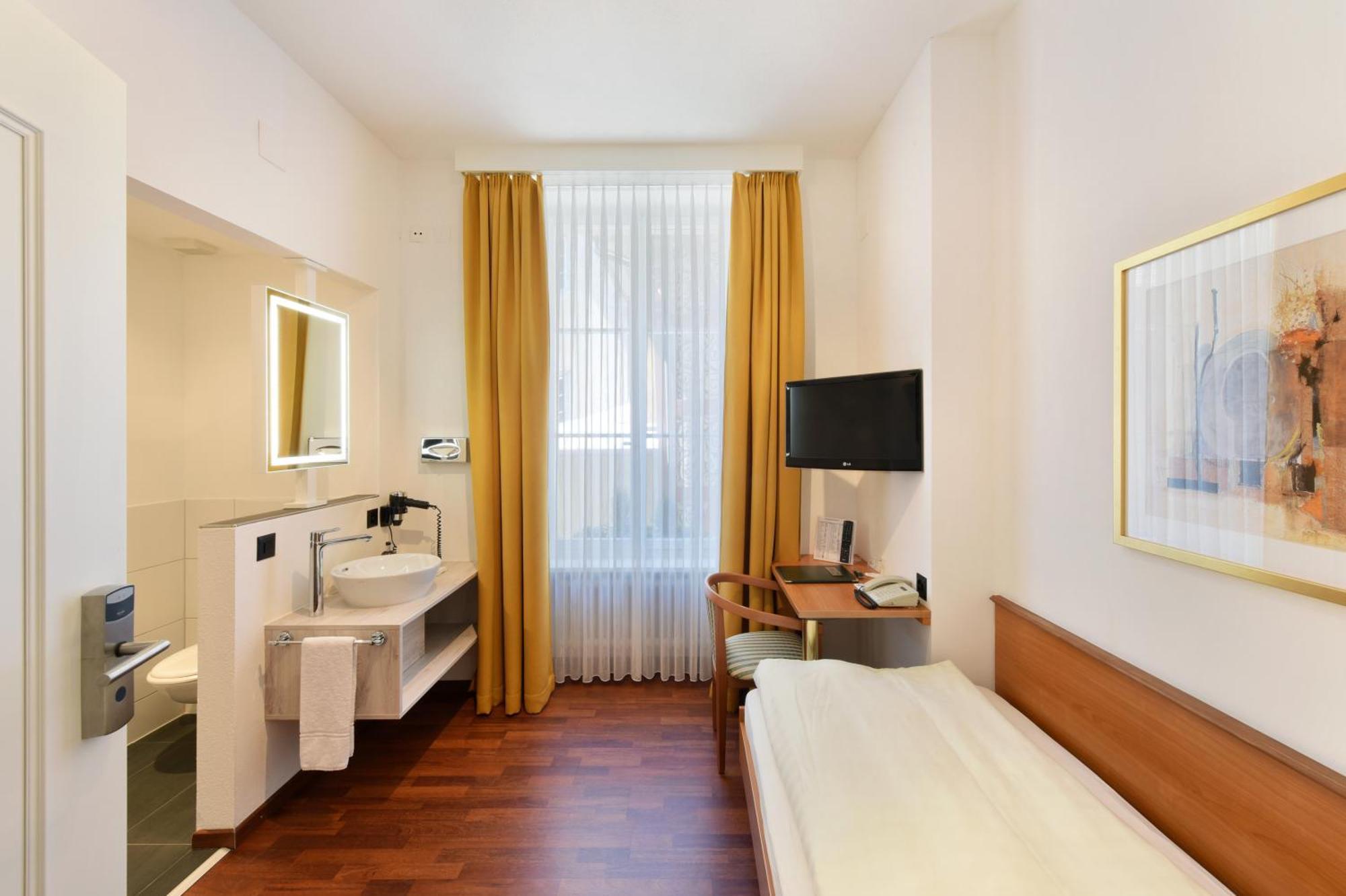 Hotel Engel Zofingen Phòng bức ảnh